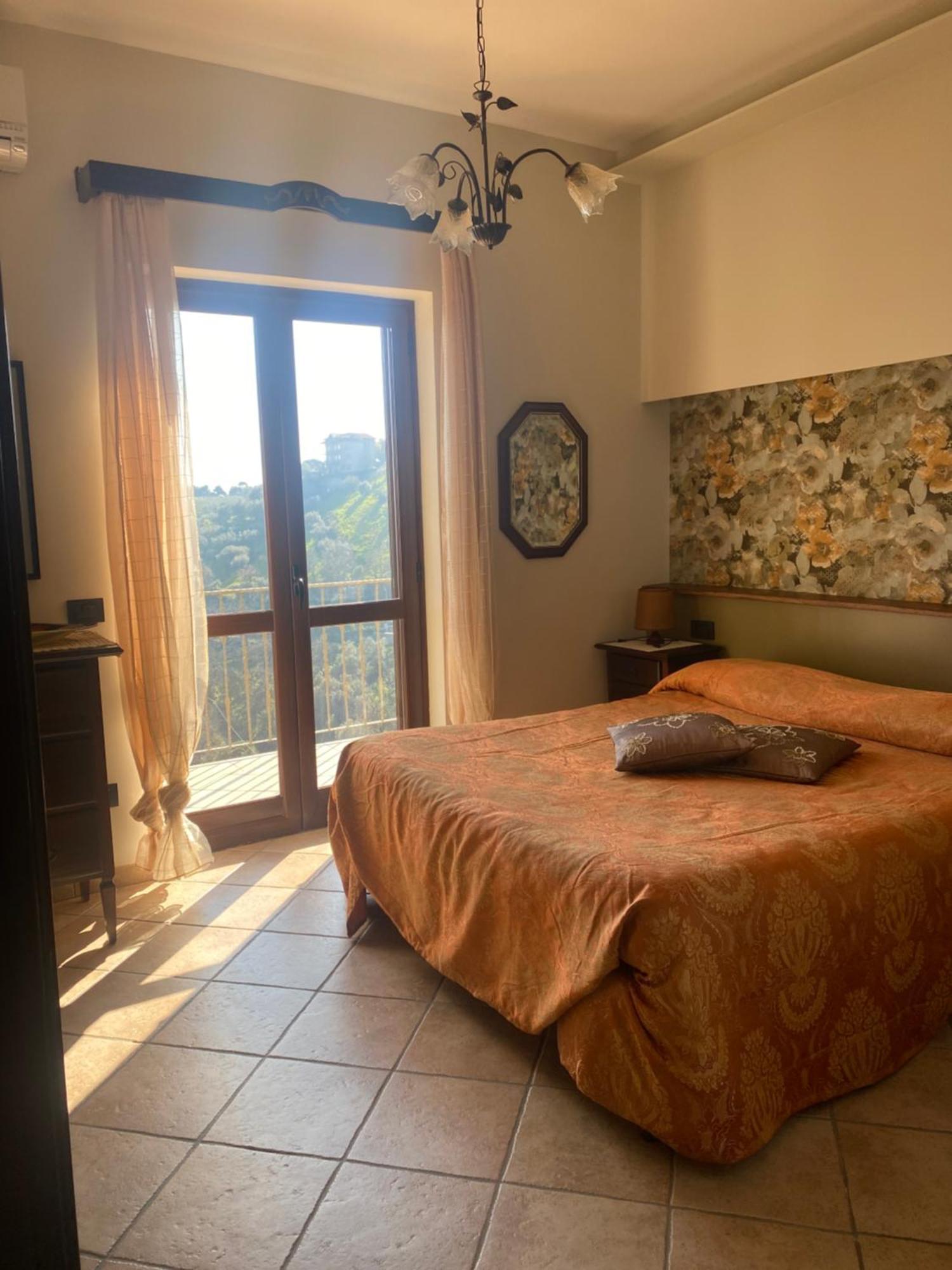 Villa Bernadette San Mauro Cilento Bilik gambar